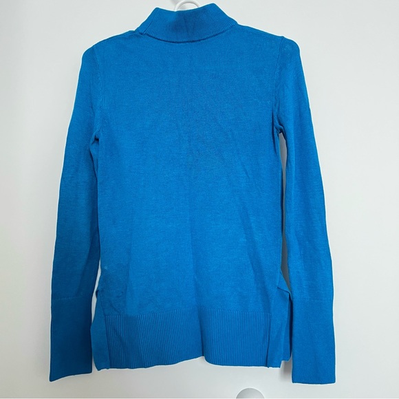 Tahari | Blue Sweater - Picture 2 of 5